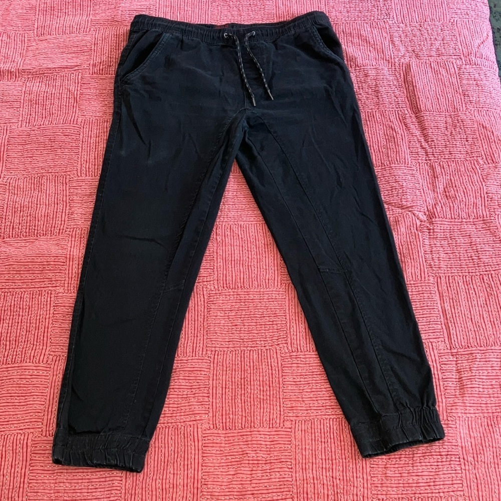 Split brand men’s large Black Jogger cotton pants  with drawstring waist